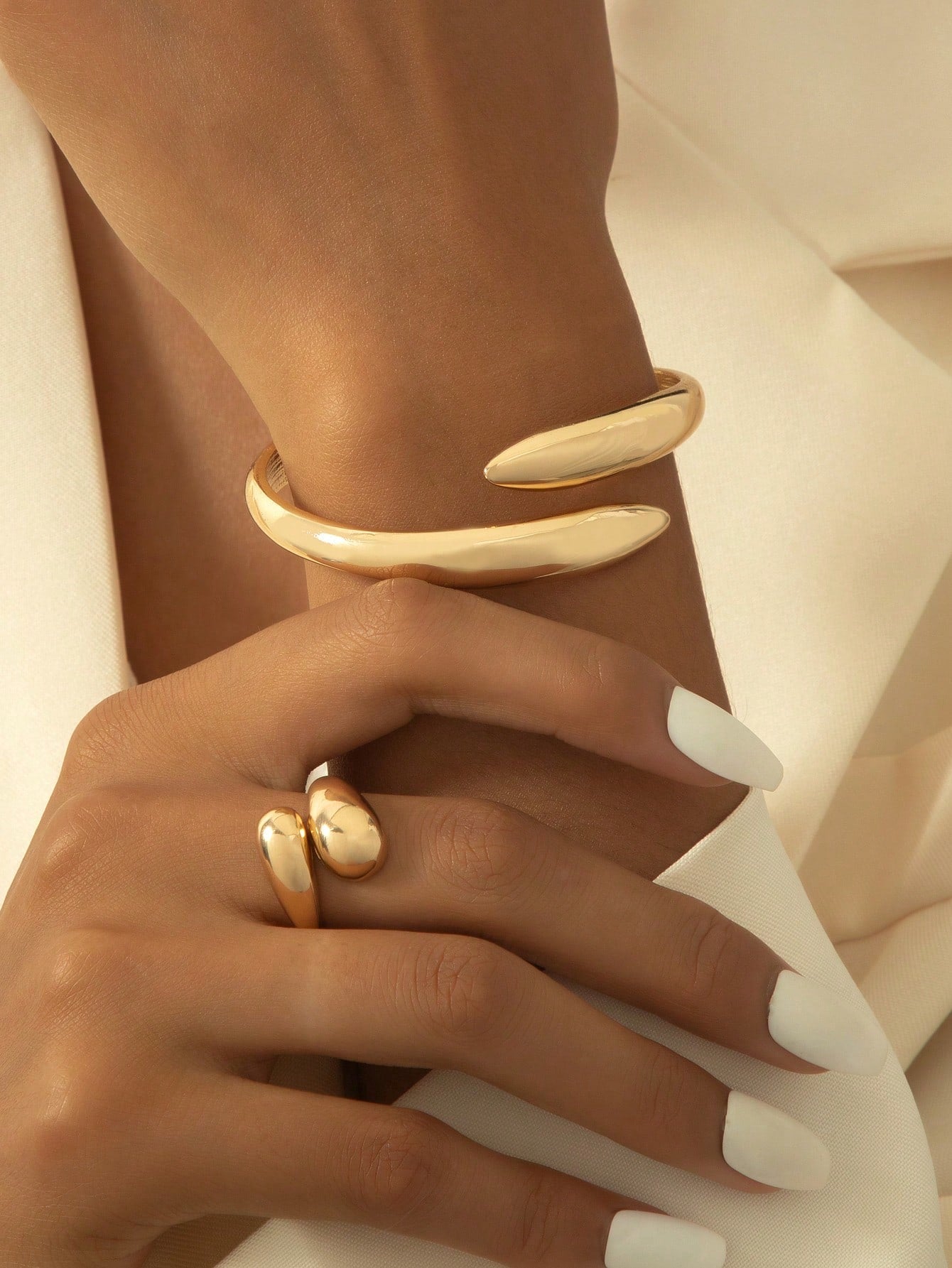 Chic Glossy Bracelet - Shopylife -