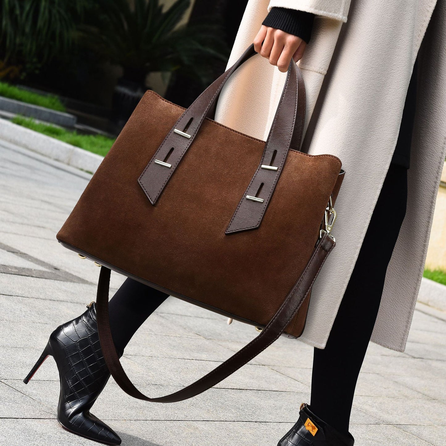 Bolsa de mão feminina Novo modelo camurçado Bolsa elegante Grande capacidade Bolsa tote uso diário para o dia a dia Bolsa de ombro Internacional