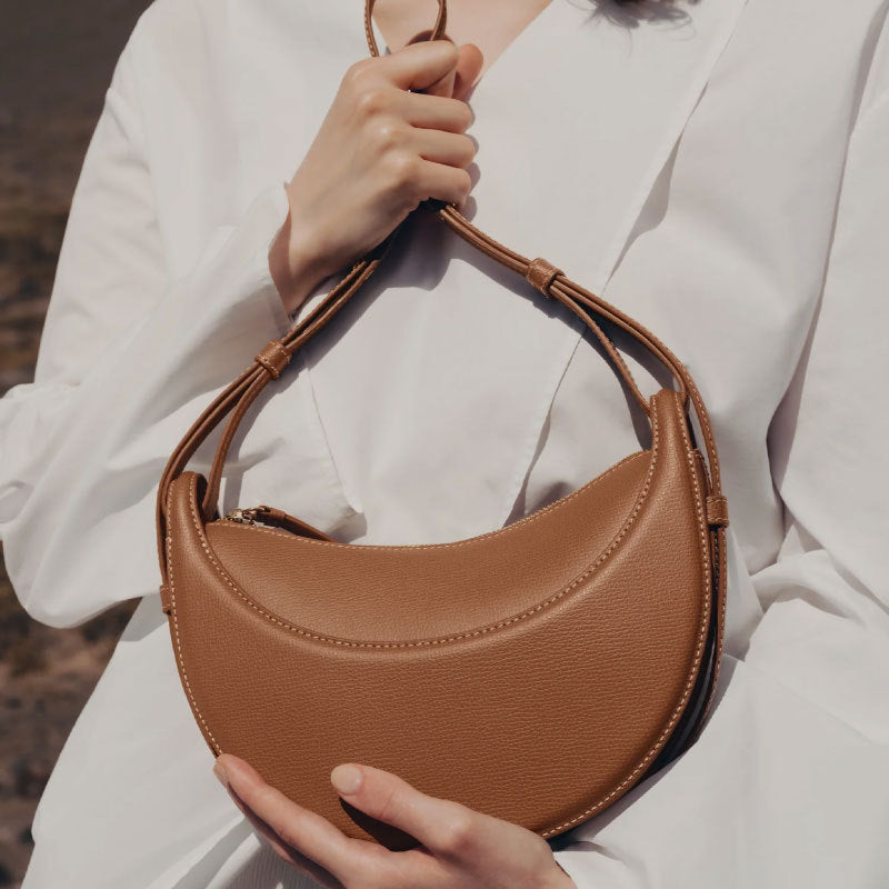 Bolsa de ombro exclusiva design sofisticado Bolsa de ombro curta Grande capacidade para o dia a dia Bolsa Novo modelo elegante Bolsa transversal feminina Internacional