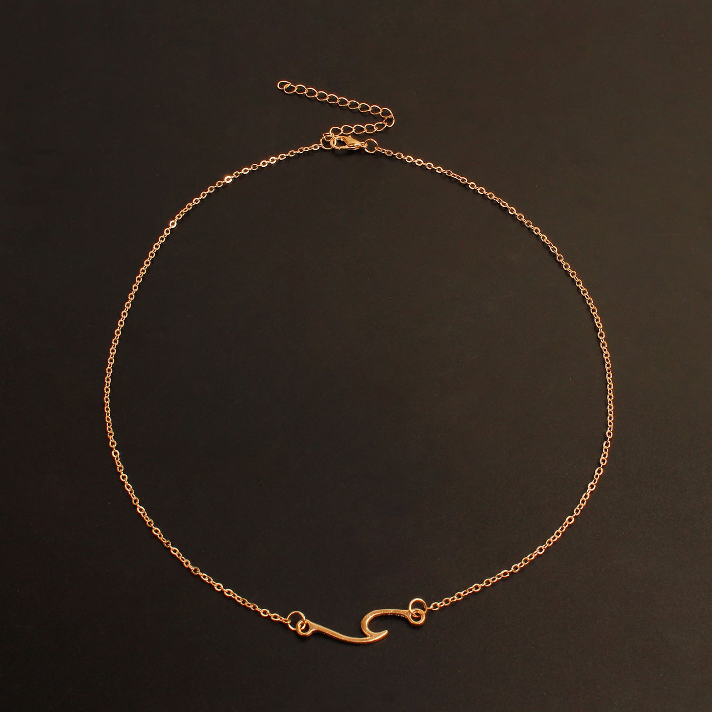 European and American cross-border jewelry alloy wave shape pendant necklace women's fashion geometric metal chain necklace
