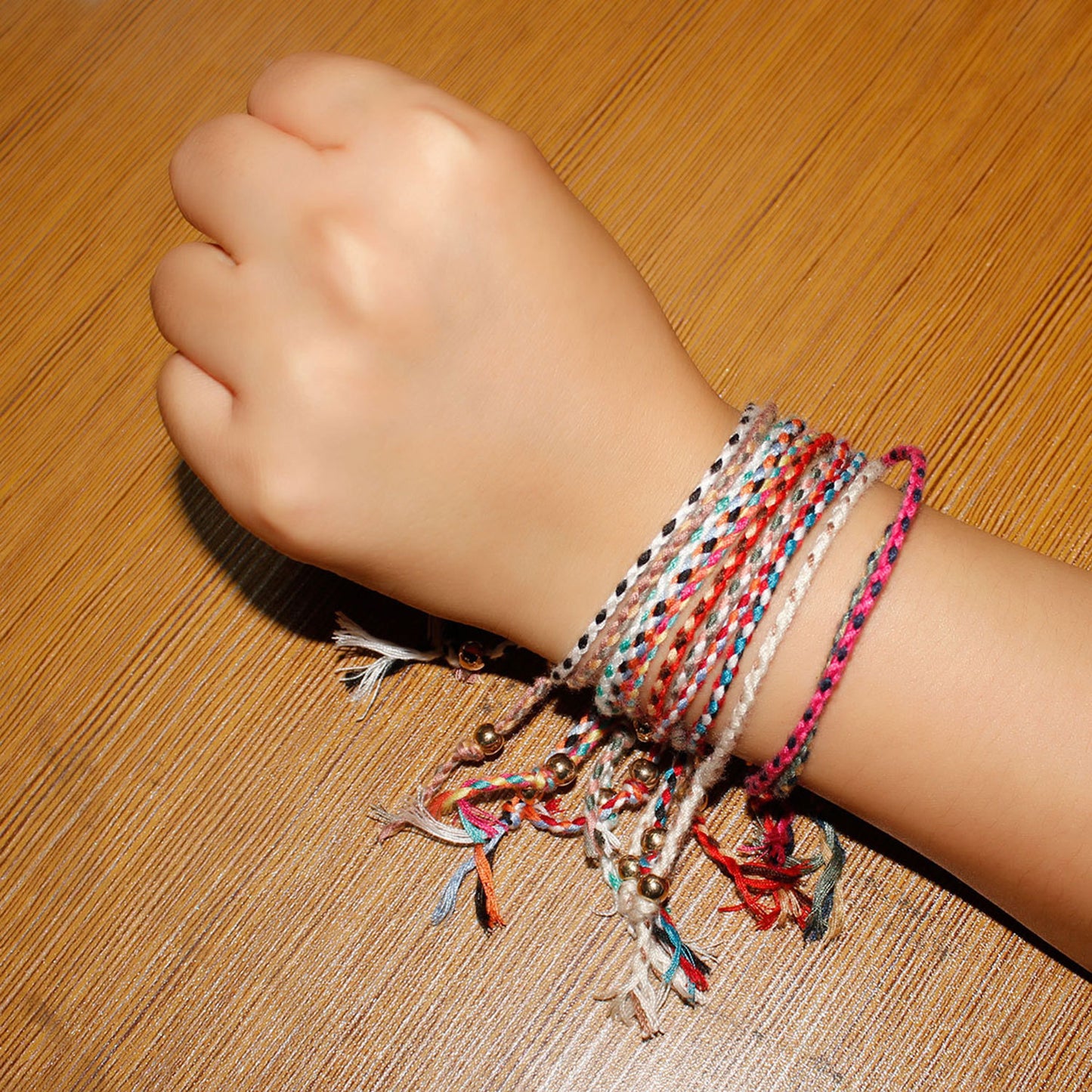 Custom cross-border jewelry Amazon hot sale new gold bead bracelet women's fashion hand-woven colored thread hand jewelry