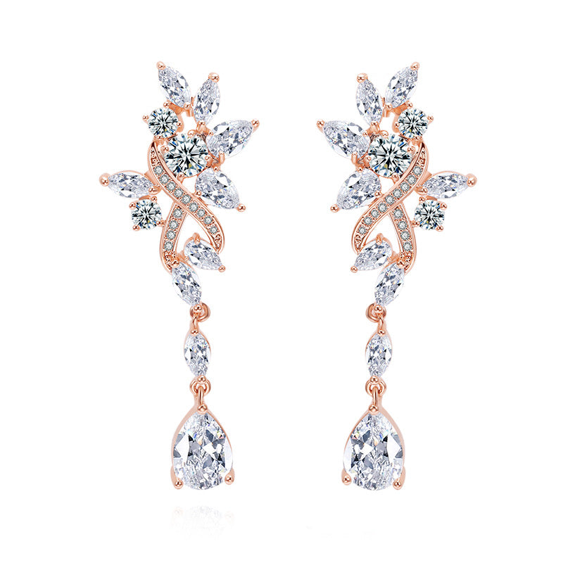 European and American style long leaf-shaped waterdrop earrings for women, light luxury and high-end design, niche accessories for women