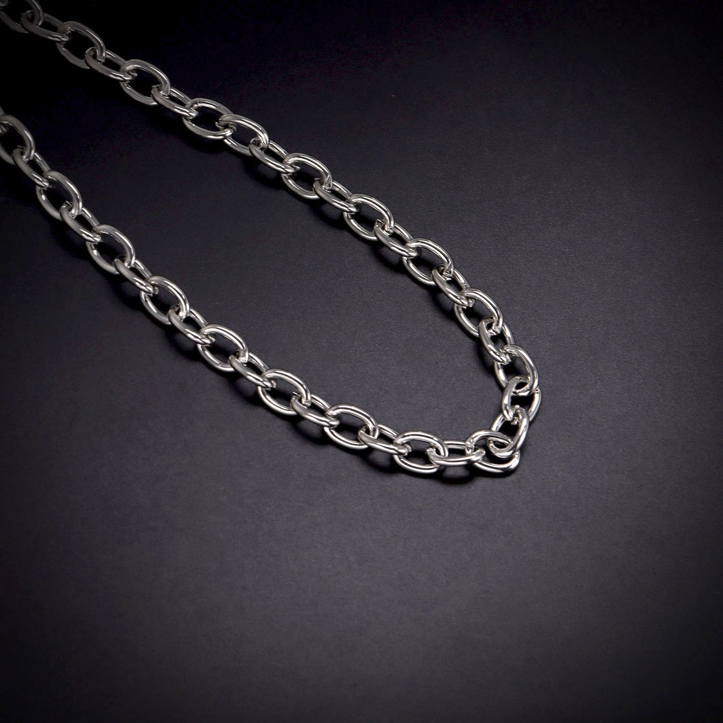 ins Harajuku hipsters, Hong Kong style, OT buckles, simple personality, thick chain necklaces, women's fashion and versatility, men's fashion necklace accessories