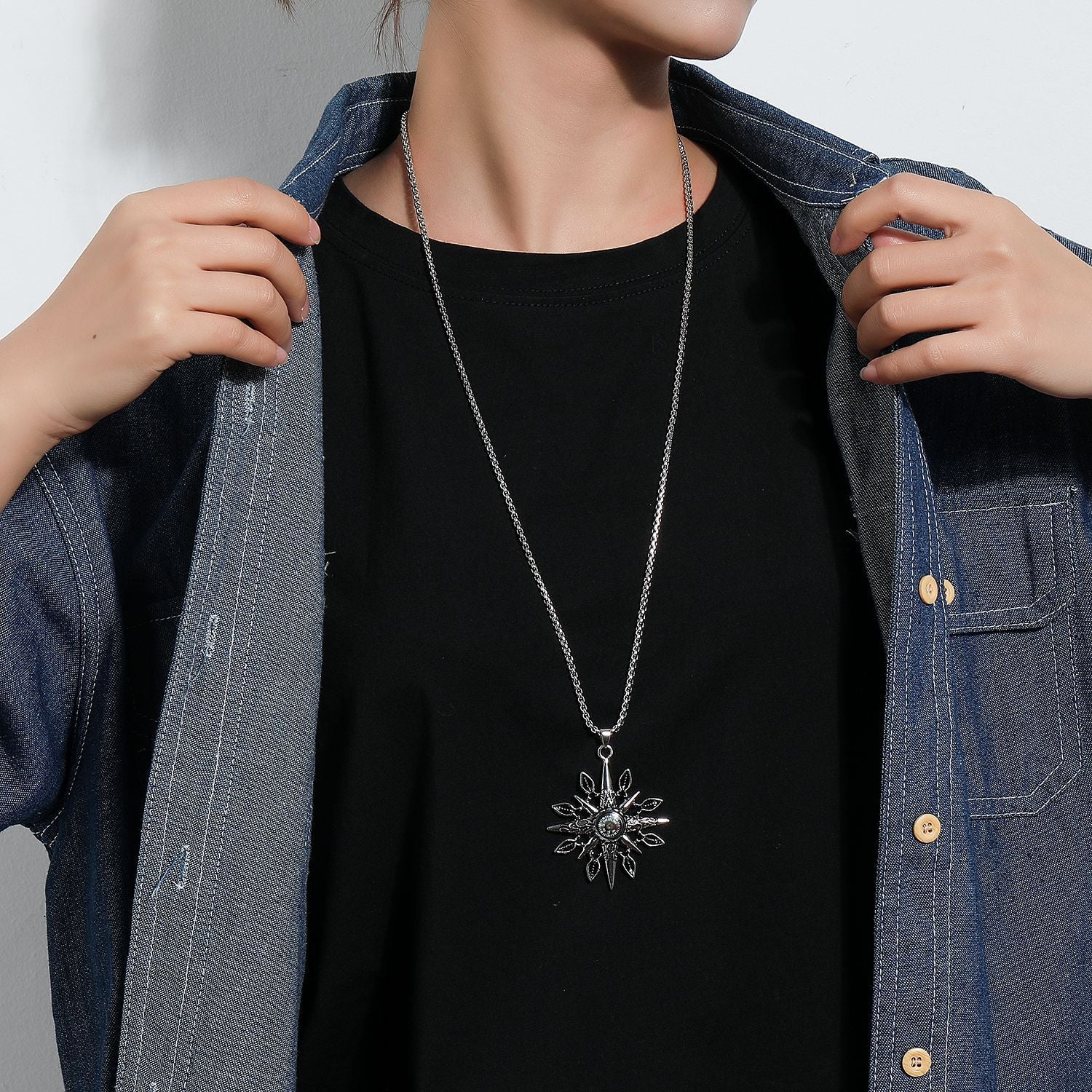 European and American cross-border jewelry, fashion personality, compass pendant necklace, floral punk rock men's and women's long necklace