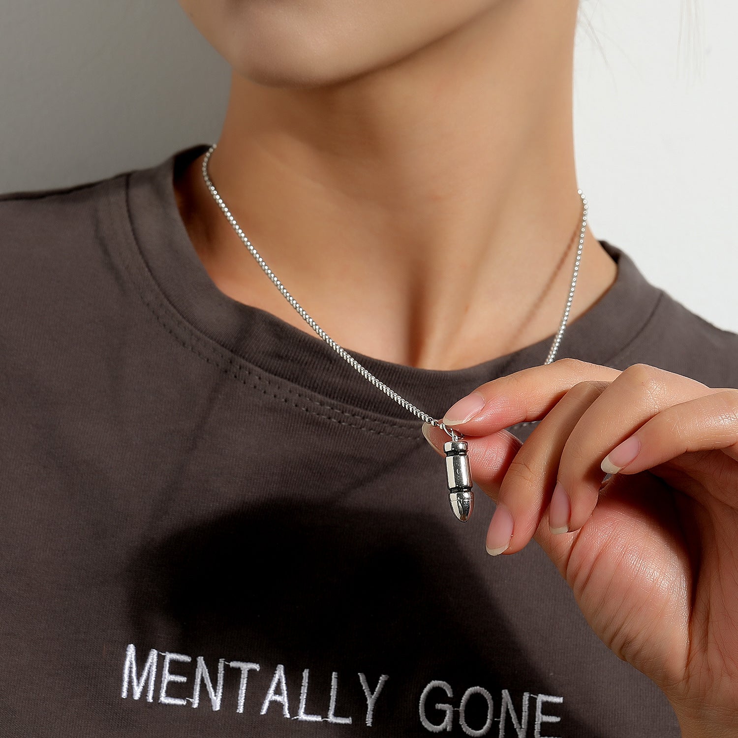 European and American cross-border jewelry, cool trend, bullet pendant necklace, women's punk, versatile, simple beaded chain necklace
