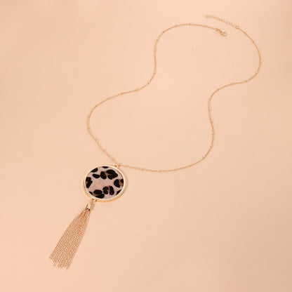 European and American cross-border jewelry, creative leopard print disc pendant necklace, women's hip-hop retro long tassel sweater necklace