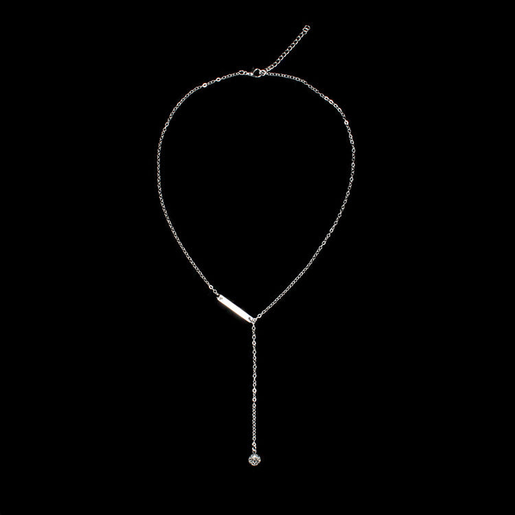 New necklace European and American cross-border jewelry, the same beautiful and simple metal piece crystal drop necklace