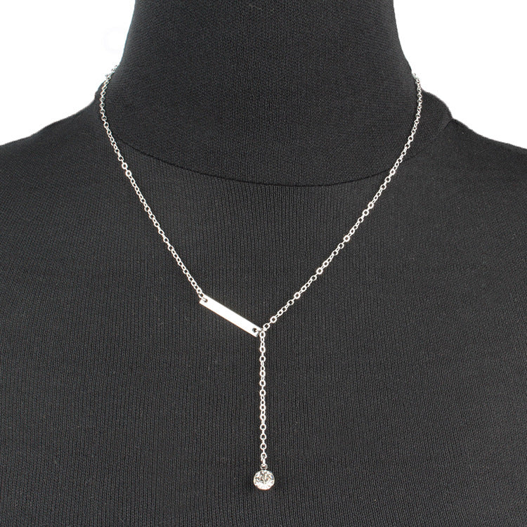 New necklace European and American cross-border jewelry, the same beautiful and simple metal piece crystal drop necklace