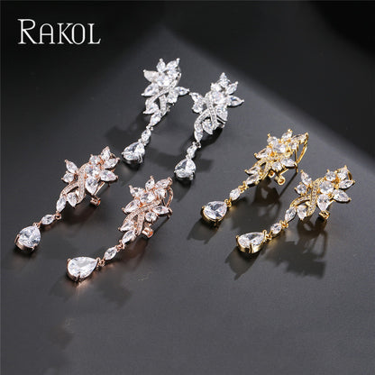 European and American style long leaf-shaped waterdrop earrings for women, light luxury and high-end design, niche accessories for women