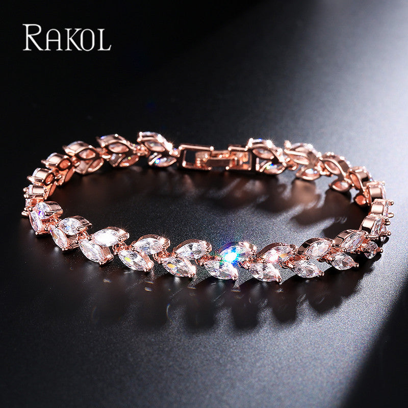 Korean fashionable minimalist niche willow leaf bracelet for women, exquisite light luxury high-end style set with AAA zircon jewelry
