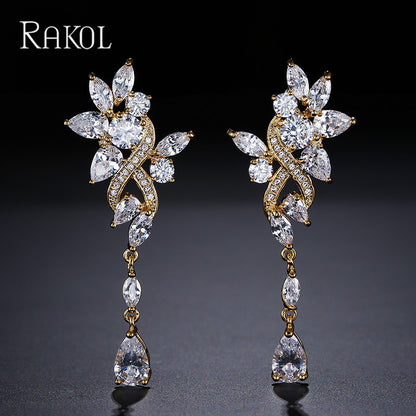European and American style long leaf-shaped waterdrop earrings for women, light luxury and high-end design, niche accessories for women