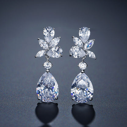 European and American exquisite creative waterdrop petal earrings for women, high-end design with a subtle design sense of micro-set AAA pearl zircon fashion earrings