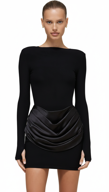 Foreign trade autumn and winter new European and beautiful clothing temperament solid color round neck long sleeve short pleated slim hip dress for women