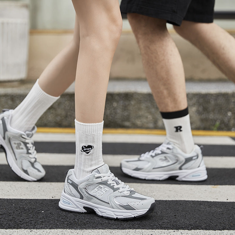 Tênis personalizados sapatos masculinos clássico 530 primavera e outono New Balance cool running jogging shoes casal sapatos femininos fábrica vendas diretas