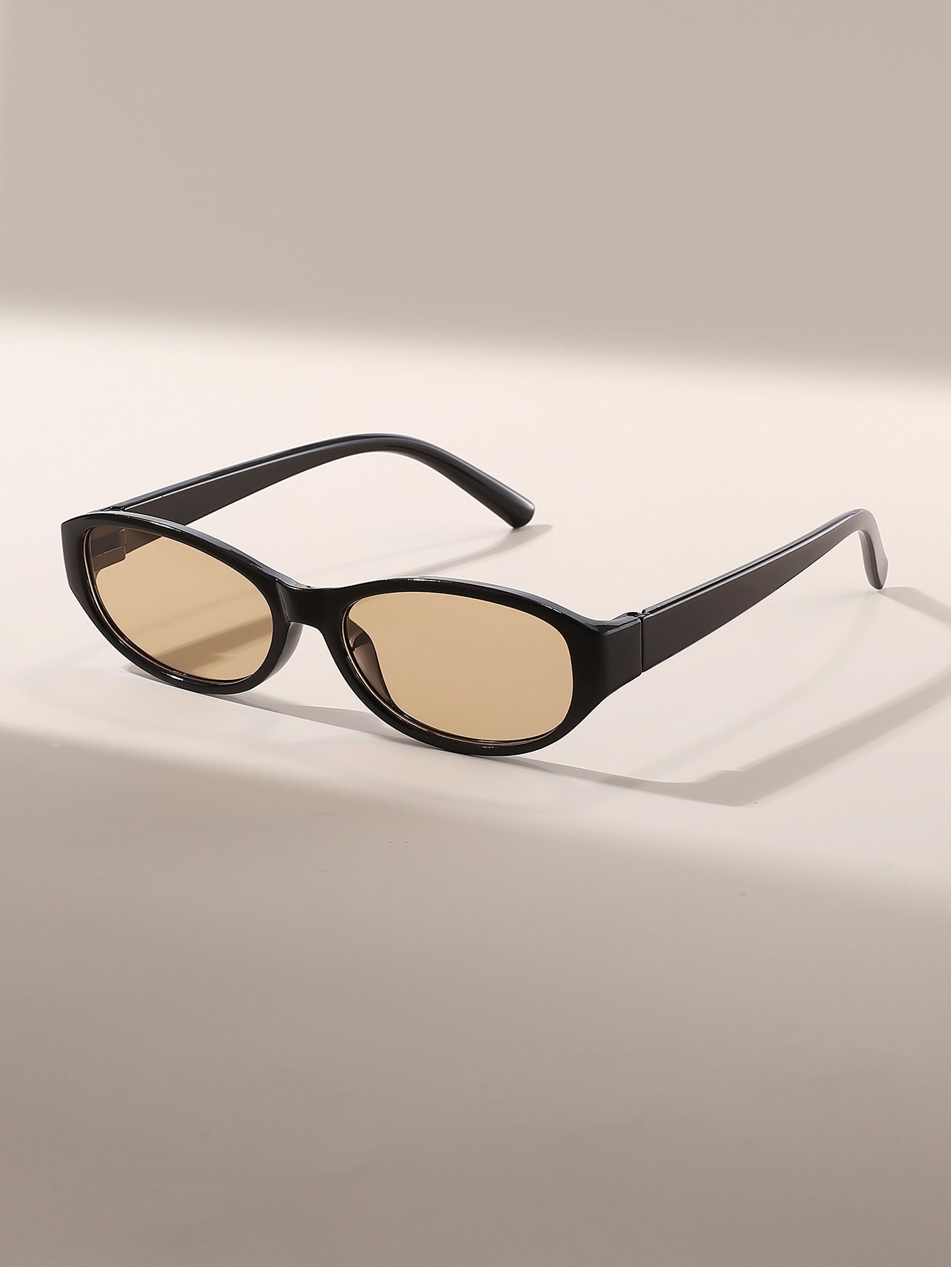 Oval frame sunglasses for women, gyu girls, Y2K trendy cross-border new sunglasses, face-flattering, small driving vacation sunglasses