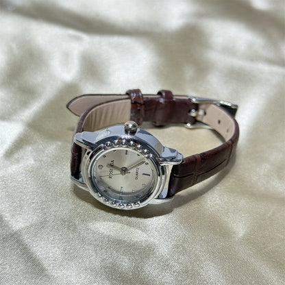Foreign trade best-selling wholesale price, new silver chain exquisite small dial watch for women, fashionable temperament, high-end feel for students