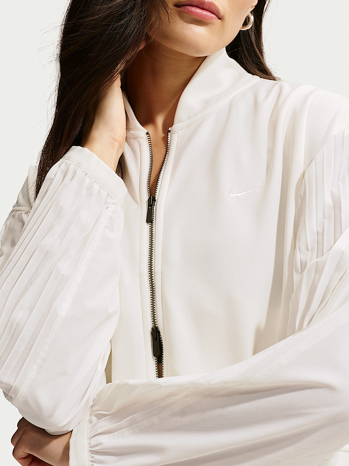 Nike Official Genuine Sportswear Women's Woven Cropped Pleated Sleeve Jacket IQ0437-133