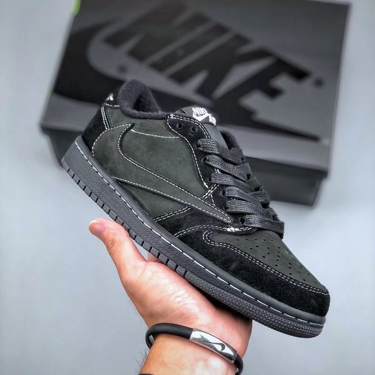 NIKE Air Jordan 1 Low