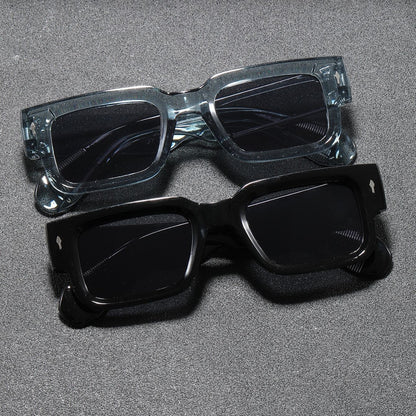 2. Accessory fashionable square frame sunglasses, vintage European and American INS sunglasses, UV-blocking sunglasses, versatile trendy sunglasses
