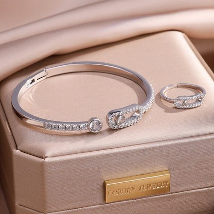 High-end Mei Family Single Diamond Ring for Women, 18K Rose Gold Premium Couple Ring Bracelet, Hot Seller on Douyin Livestream