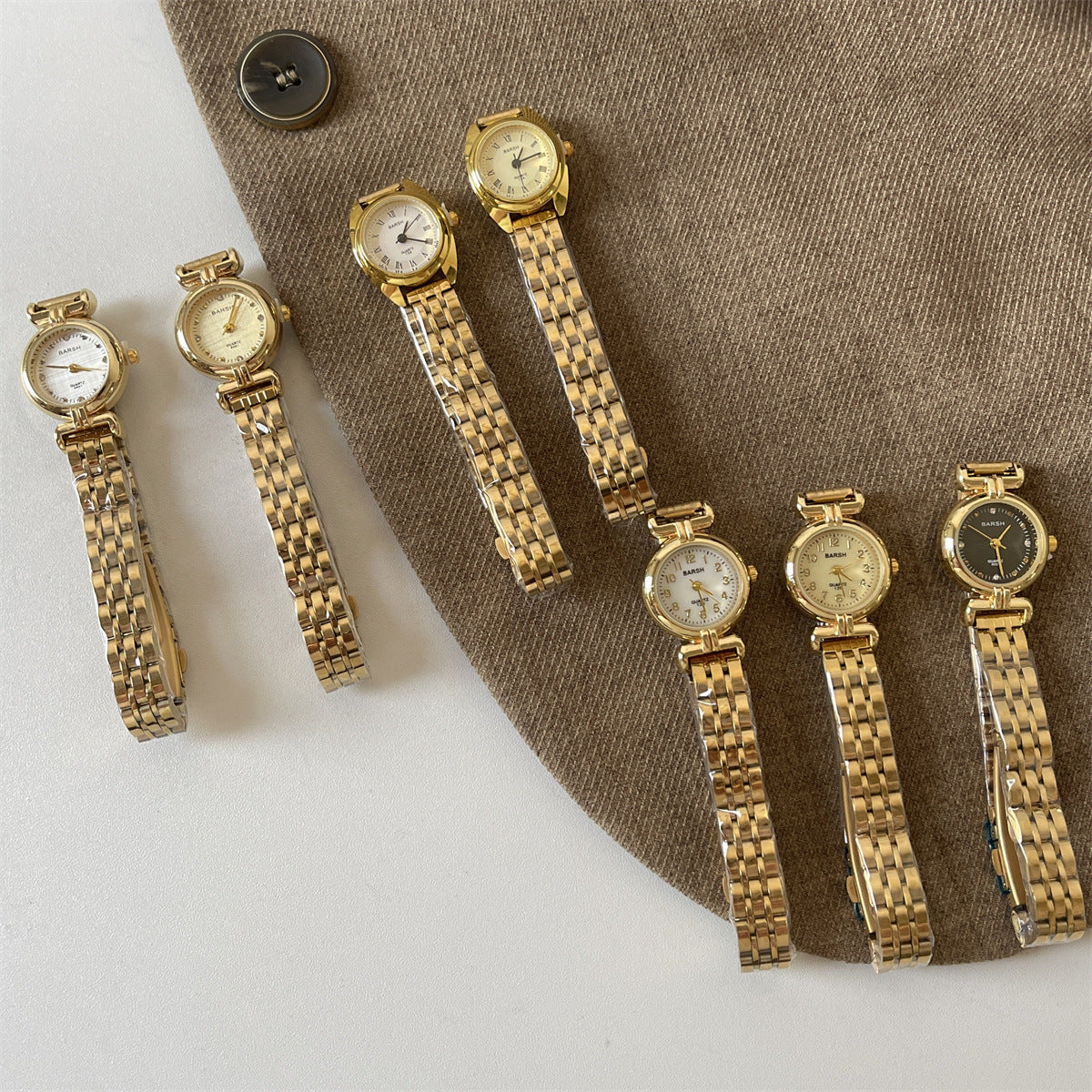 Foreign trade wholesale explosive second-hand women's quartz watch women's retro mini small disc niche light luxury steel belt