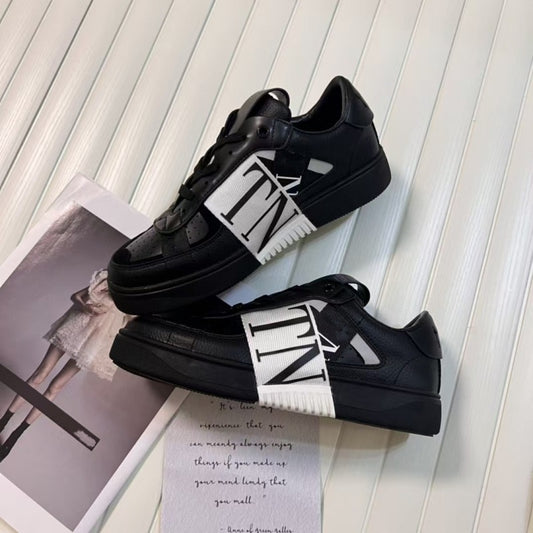 2025 sapatos brancos respiráveis, alta versatilidade, sapatos planos casuais, modelos de casal rendado, esportivo, elegante, confortável e versátil