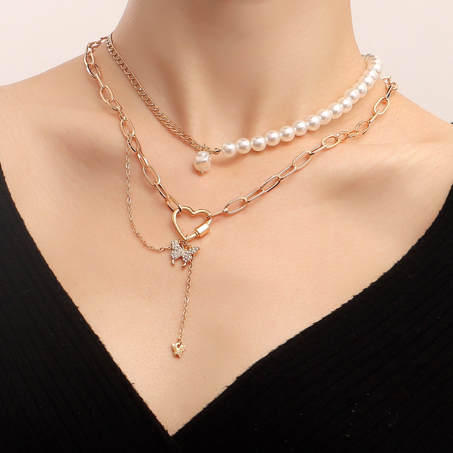 Pastoral Retro Geometric Love Butterfly Combo Necklace European and American French elegant imitation pearl beaded chain necklace