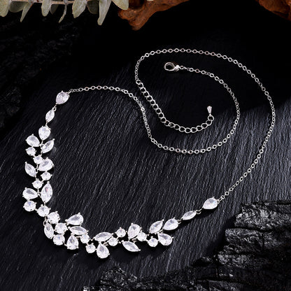 European and American cross-border bestsellers: fully diamond-filled waterdrop zircon necklaces, accessories, niche designs, high-end bridal wedding banquets