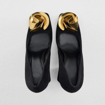 ZA2025 outono Preto Metálico Flor Enfeitada Ovelha Back-heeled Shoes Square Toe Thick Heel Versátil Casual Shoes Mulheres