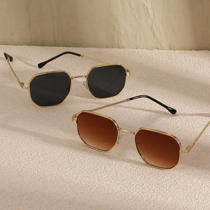 Simple square frame sunglasses, European and American vintage men's and women's face-enhancing sunglasses, driving internet celebrity metal sun-protection sunglasses