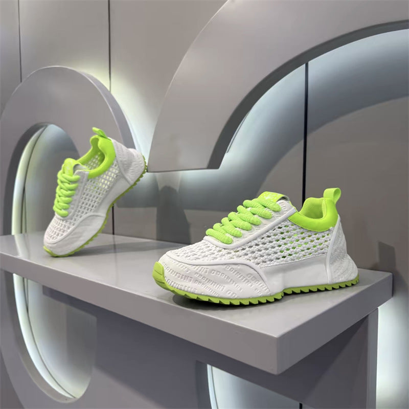 Tecidos sapatos casuais 2025 nova malha chinesa confortável sapatos de pai trabalho de negócios namoro deslocamento ultraleve sapatos de tabuleiro para homens