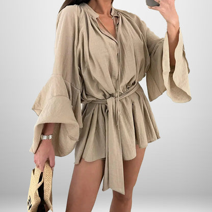 Vestido curto de manga comprida para mulher com decote em V, atilhos irregulares e cor sólida, da coleção Primavera 2025 da Amazon.