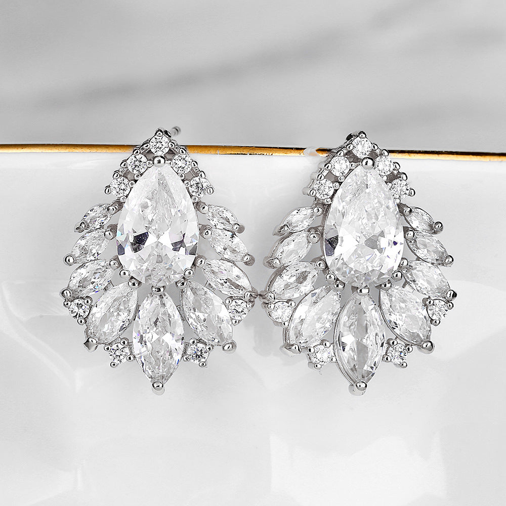 Cross-border bestselling accessories: waterdrop zircon studs with floral shapes, light luxury and high-end evening earrings