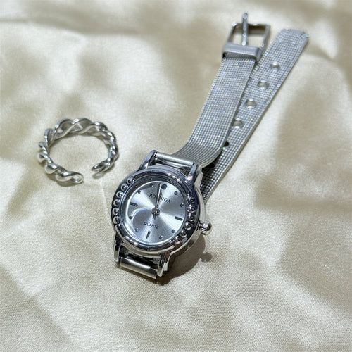 Foreign trade best-selling wholesale price, new silver chain exquisite small dial watch for women, fashionable temperament, high-end feel for students