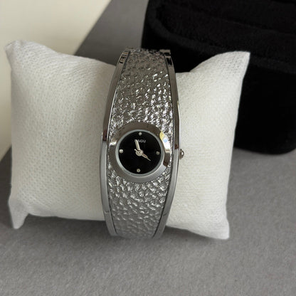 NAIDU Foreign Trade Middle East Bestselling Women's Bracelet Watch Gold Luxury Bark Texture Simple Personality Quartz Watch