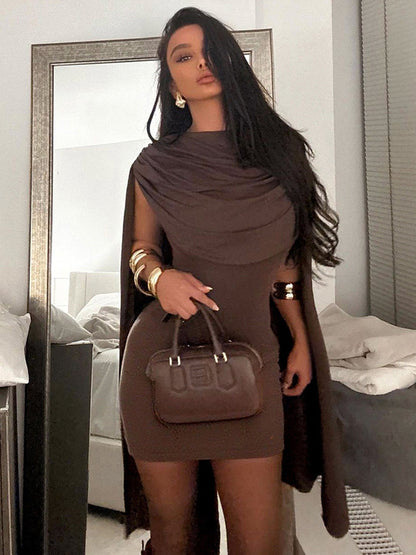 Vestido envelope de outono/inverno, novo modelo europeu e elegante, de cor sólida, com decote redondo, sem mangas, detalhe de xaile e pregas na cintura e nas ancas.