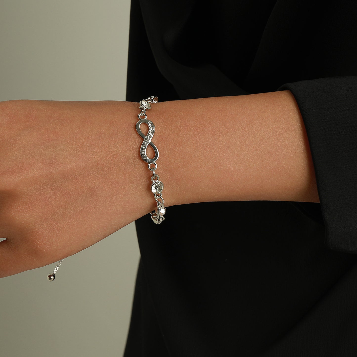 European and American cross-border jewelry new diamond-encrusted 8 figure infinite bracelet women's transparent rhinestone beads adjustable hand ornament