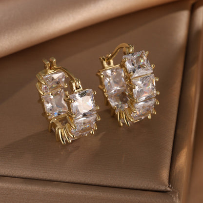 Japanese and Korean sweet elegance, minimalist, zircon inlaid women's personalized versatile fashion earrings, earrings, and earrings