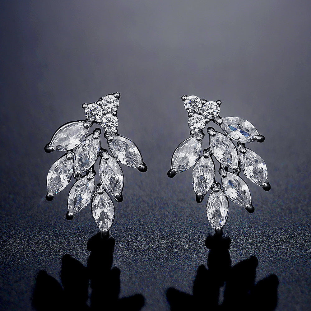 Cross-border bestseller: tassel zircon earrings, leaf-shaped studs, light luxury high-end earrings, European and American style foreign trade accessories
