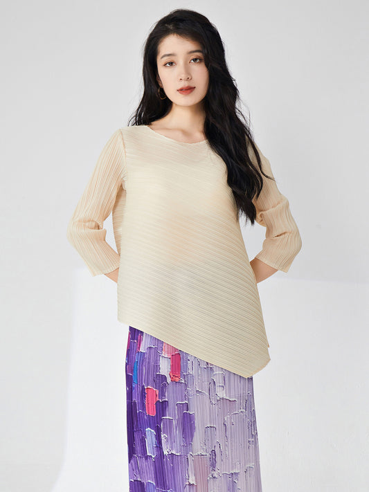 三宅热卖基础款上衣春女设计感圆领七分袖不规则宽松大码显瘦T恤