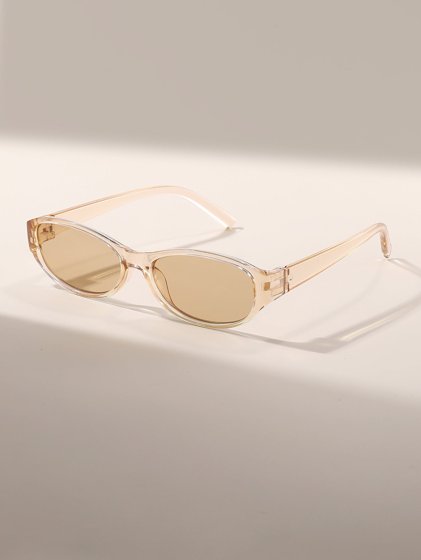 Oval frame sunglasses for women, gyu girls, Y2K trendy cross-border new sunglasses, face-flattering, small driving vacation sunglasses