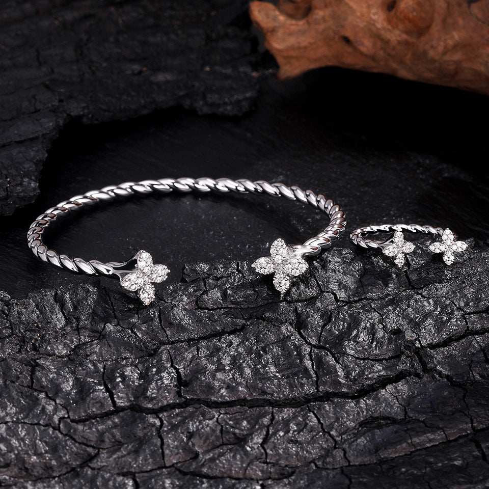 Open copper inlaid zirconia four-leaf clover diamond fashionable commuting simple versatile elegant bracelet ring set for women