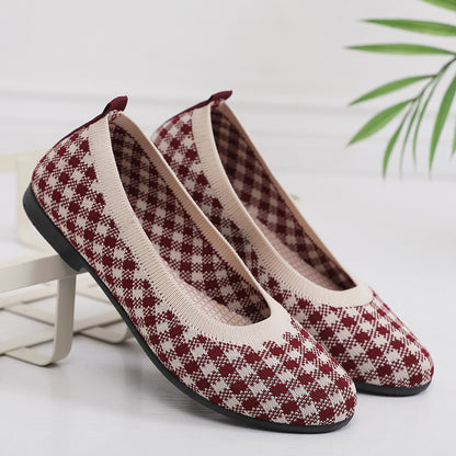 Spring, summer and autumn flying woven breathable women's shoes, old Beijing cloth shoes, flat soles, one-foot shoes, fashionable casual women's single shoes, drop shipping