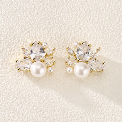 Korean exquisite compact design light luxury high-end pearl zircon earrings for women, personalized minimalist fashionable versatile stud earrings