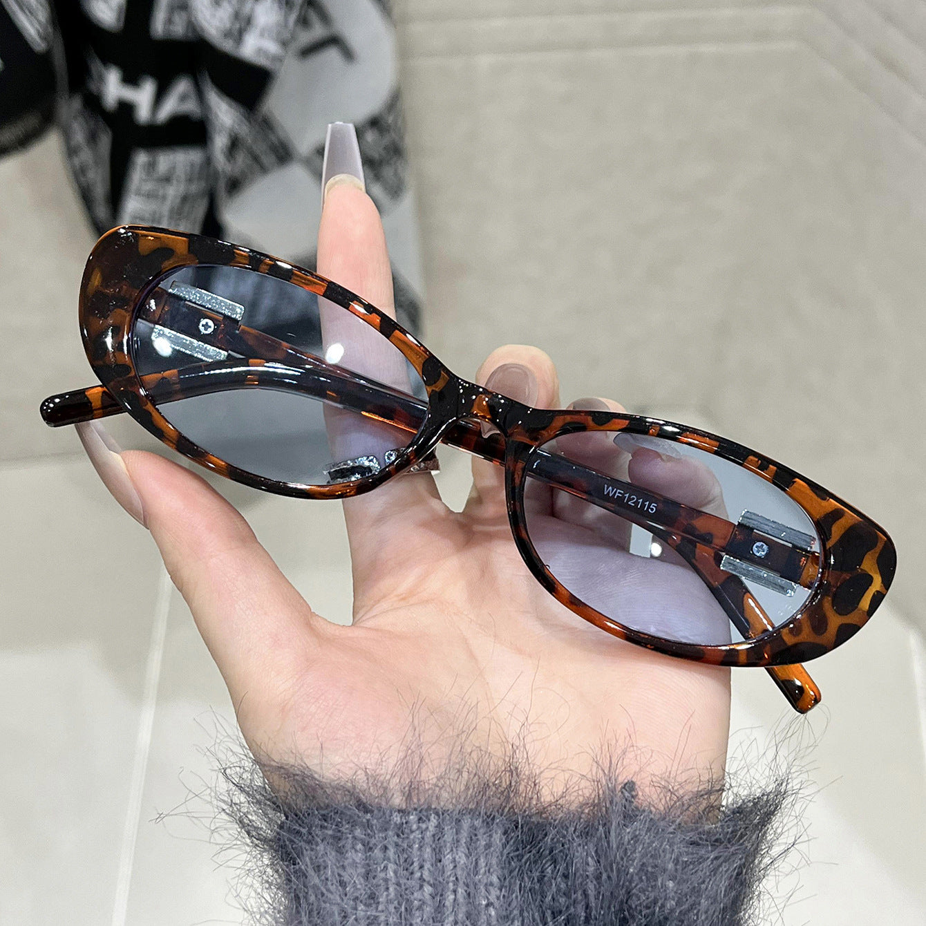 Retro cat eye sunglasses women's high-end new ins Internet celebrity same sunglasses men's fashion street shooting sunglasses