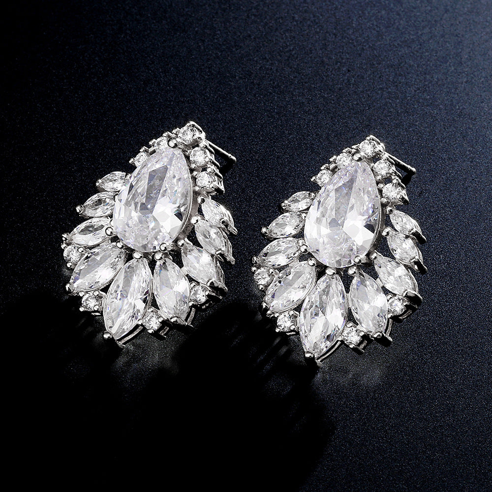Cross-border bestselling accessories: waterdrop zircon studs with floral shapes, light luxury and high-end evening earrings