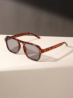 Leopard frame gray piece