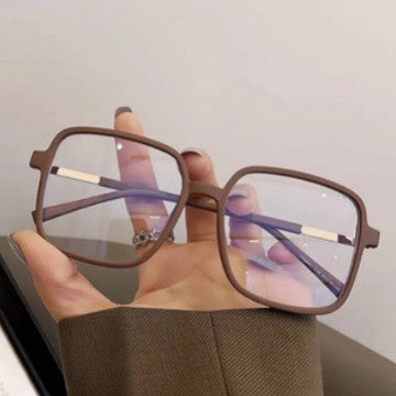 Large square frame flat light glasses for women, new European and American retro slimming Instagram influencer glasses, high appearance value no-makeup glasses frames