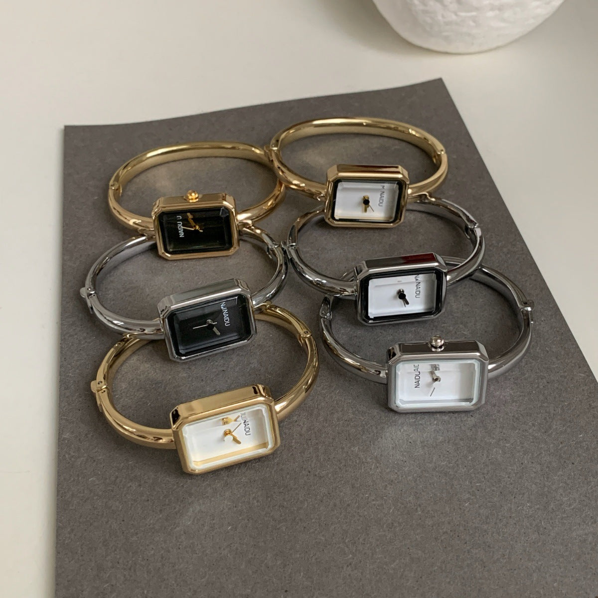NAIDU's new export bracelet watch, simple, versatile, fashionable, exquisite small square watch, women's cross-border ladies' watch