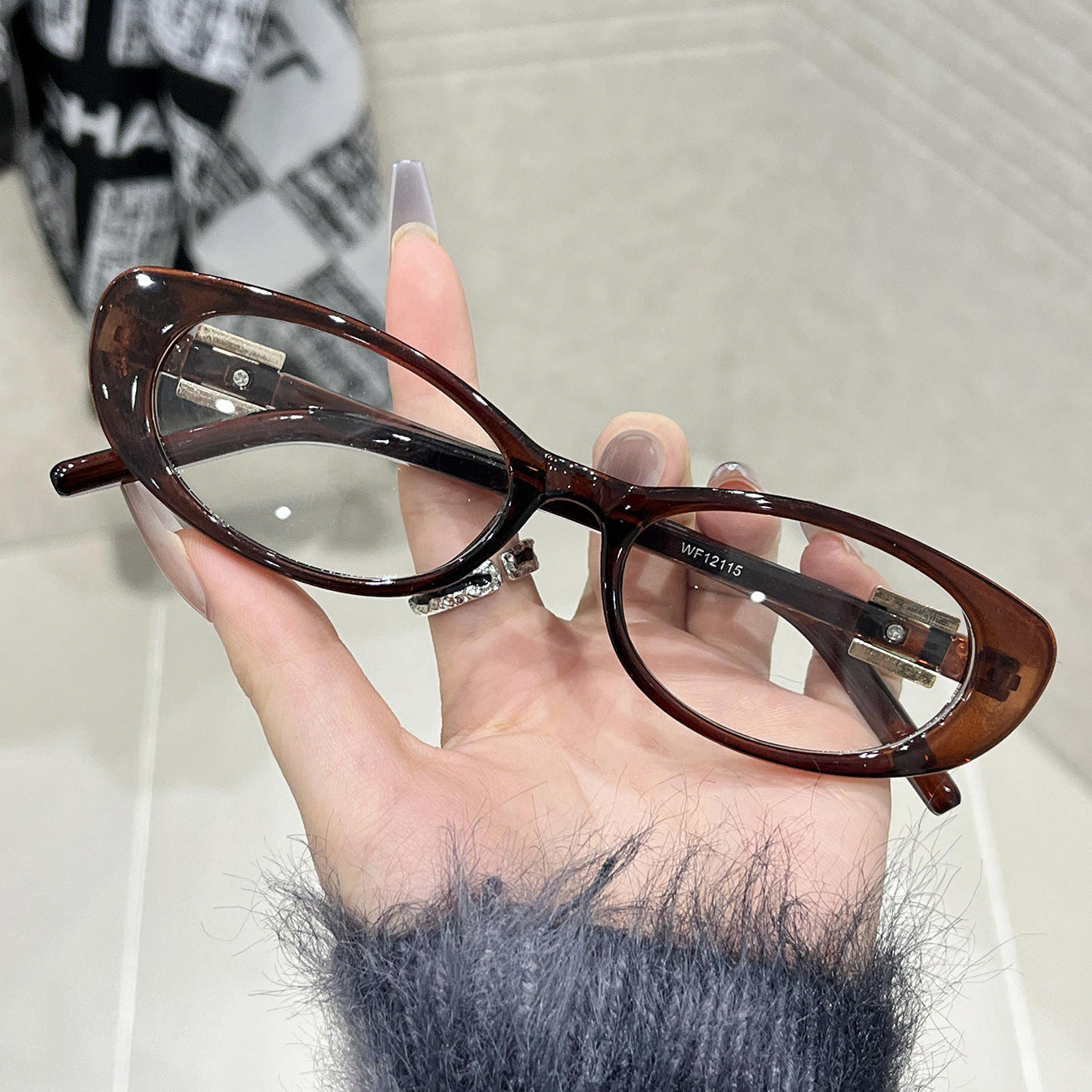 Retro cat eye sunglasses women's high-end new ins Internet celebrity same sunglasses men's fashion street shooting sunglasses